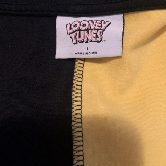 Looney tunes Sweater - Picture 3 of 4
